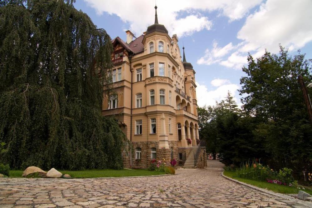 Apartmany Vila Liberty Карлови Вари Екстериор снимка